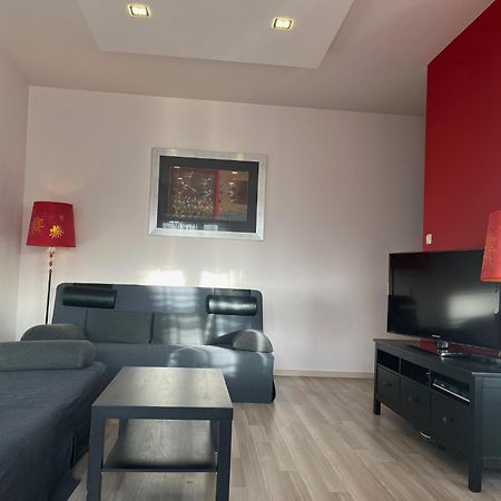 Apartament Z Ogrodkiem Rewal Exterior foto