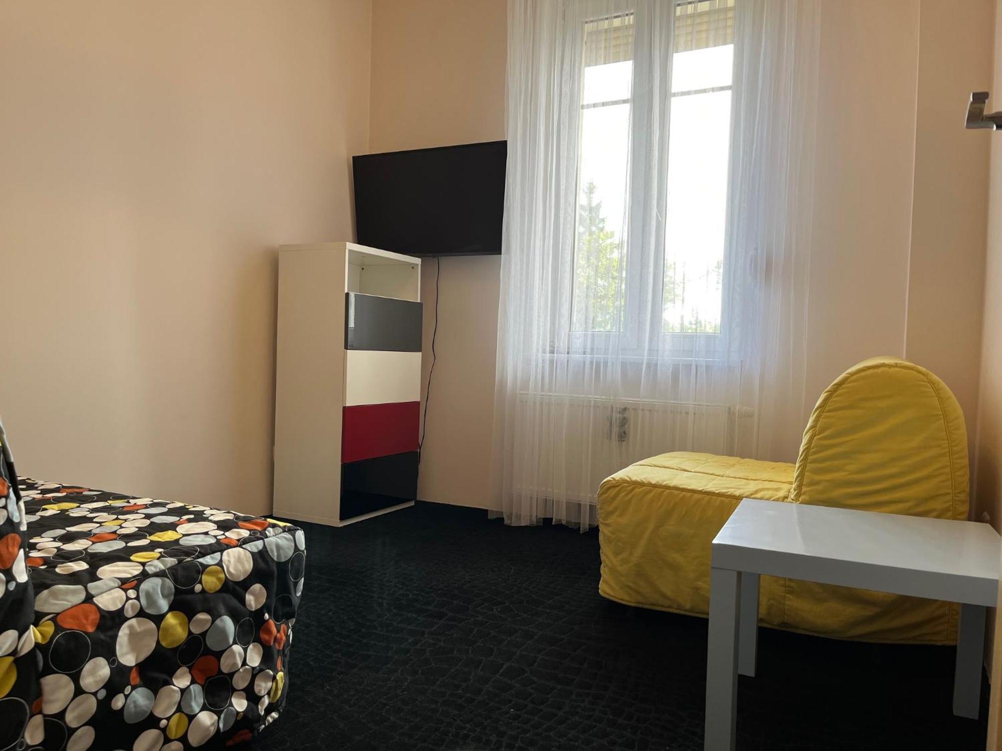 Apartament Z Ogrodkiem Rewal Exterior foto